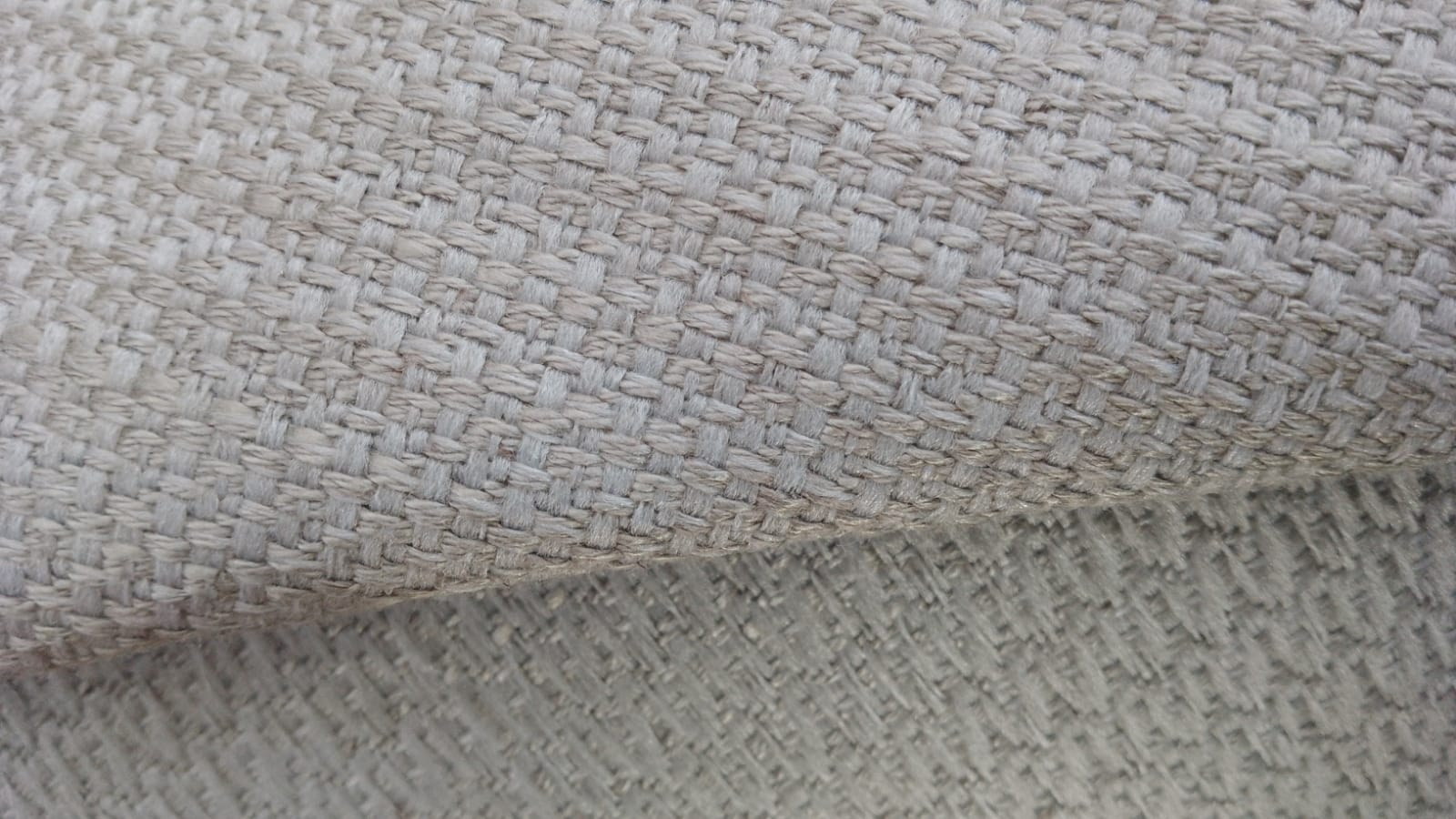 TECIDO REVESTIMENTO MILAO 1 1.45M/ORIENTE MARCA: VOGUE
