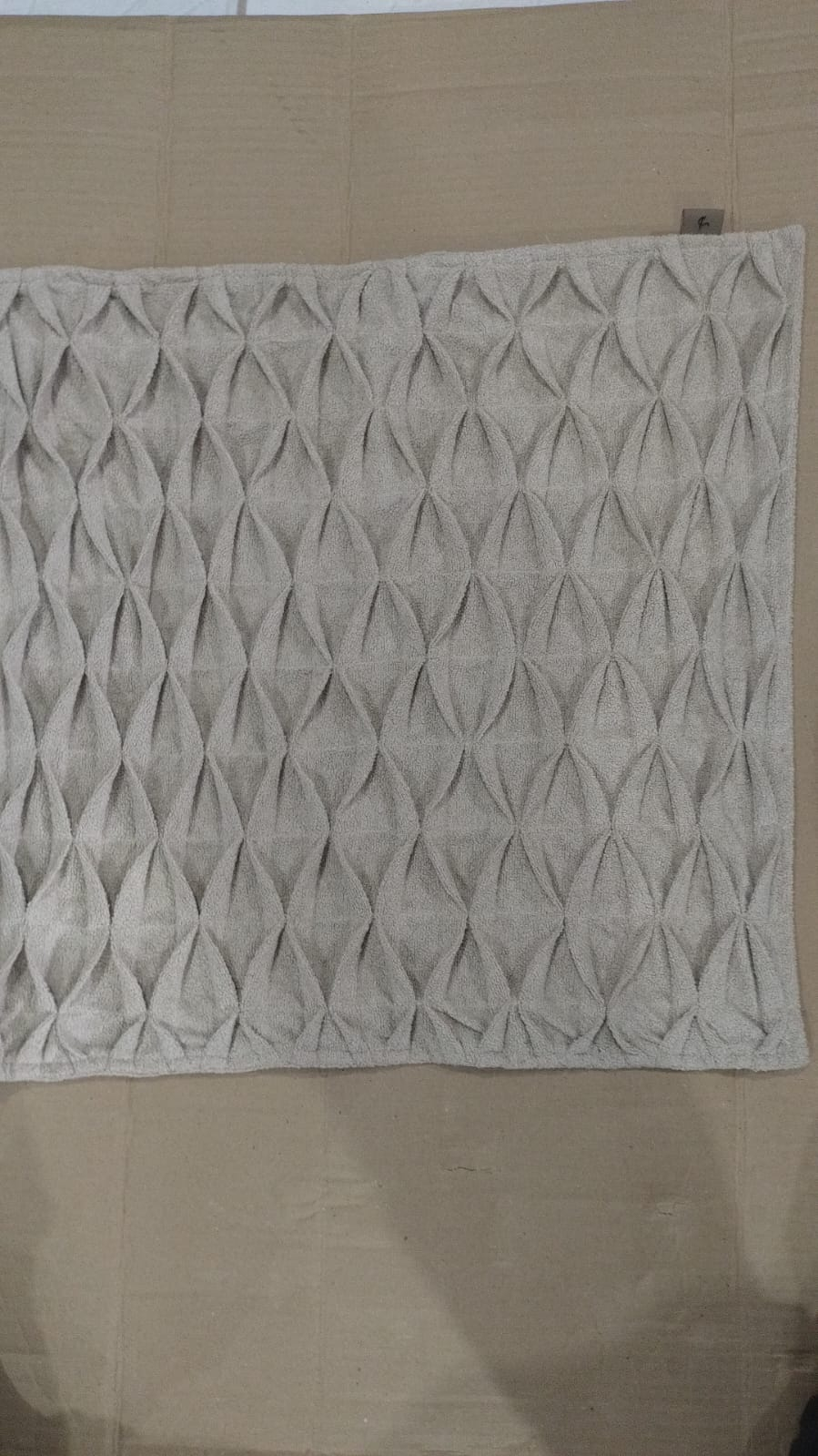 M58 CAPA ALMOFADA ARTESANAL COMEIA BEGE 50X50