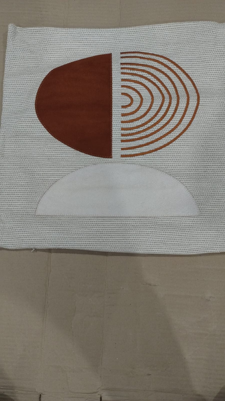 P16 CAPA ALMOFADA GEOMETRICA2 50X50 TERRACOTA