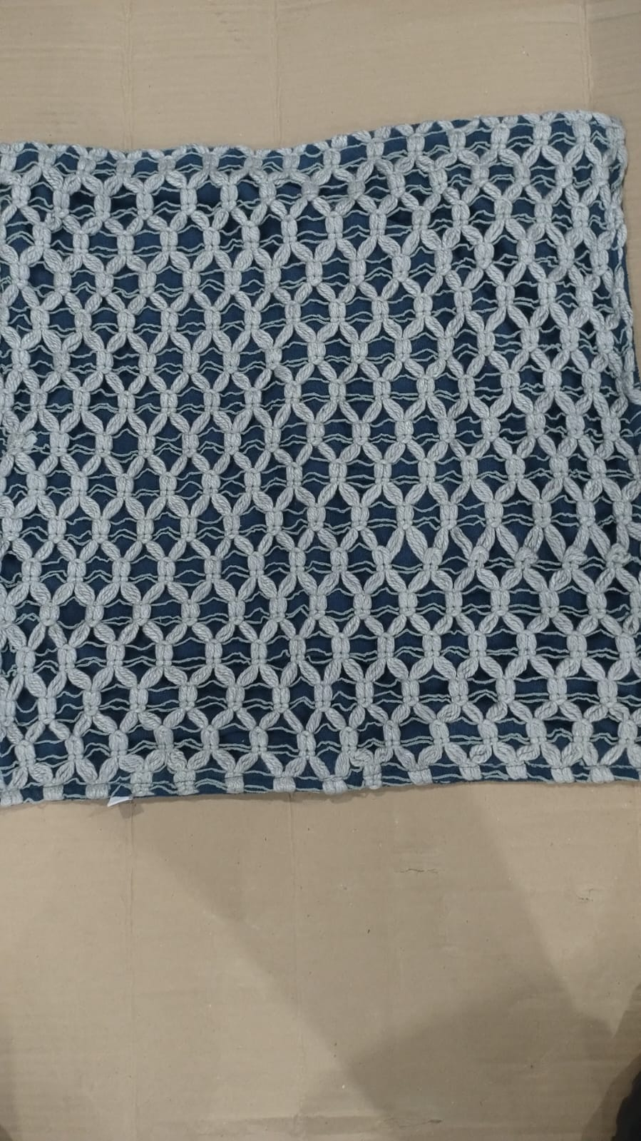 M14 CAPA ALMOFADA CROCHE CRISTAL G AZUL 50X50