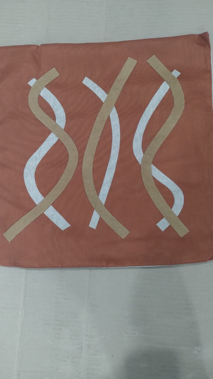 C27 CAPA ALMOFADA ORGANICA 2A 43X43 TERRACOTA