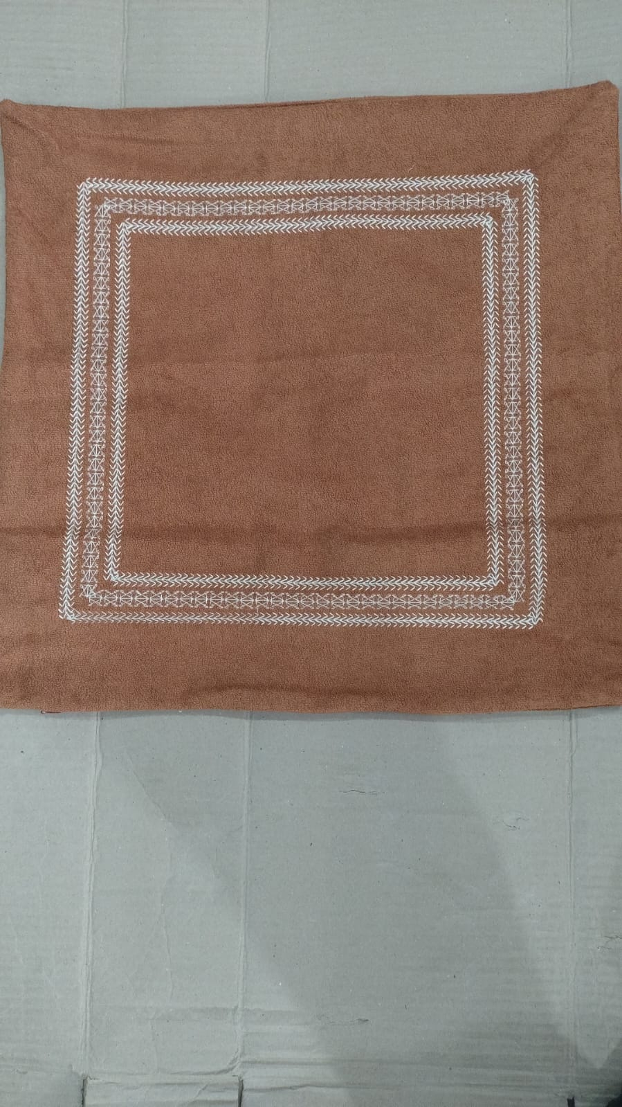ST32 CAPA ALMOFADA MOLDURA 50X50 TERRACOTA